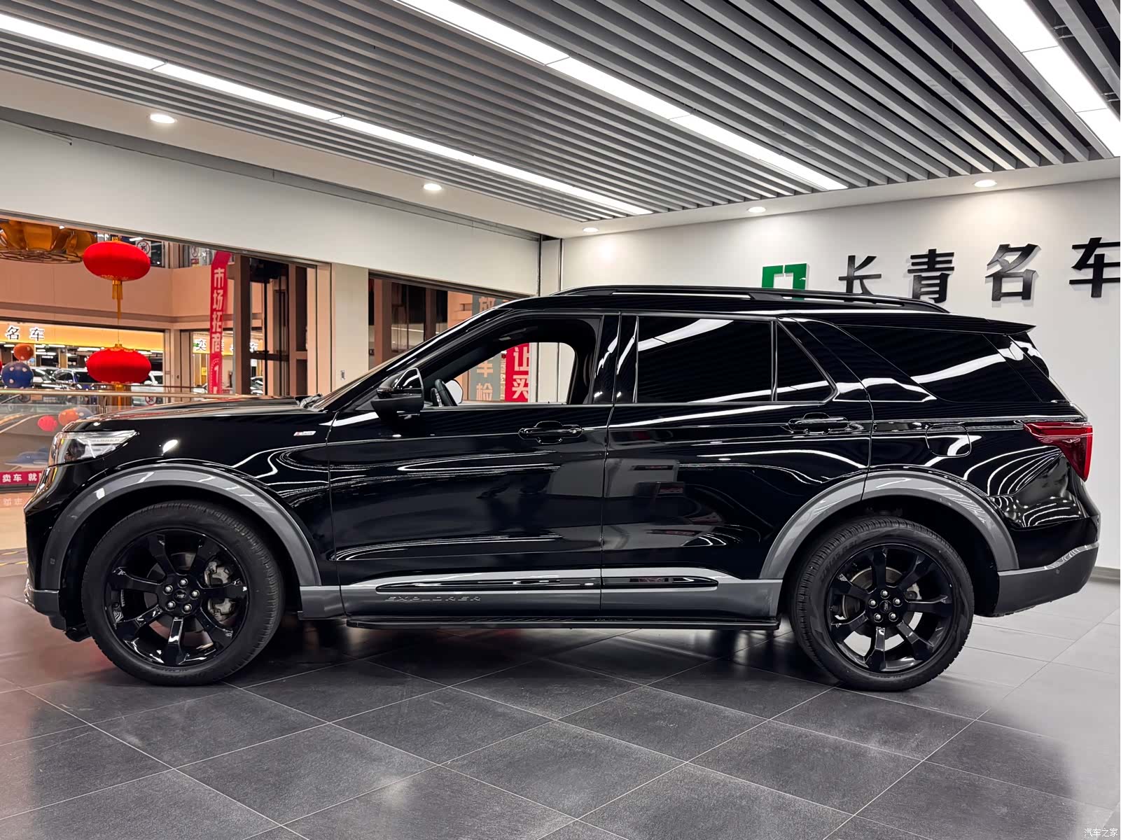 Ford Explorer, 2022 2