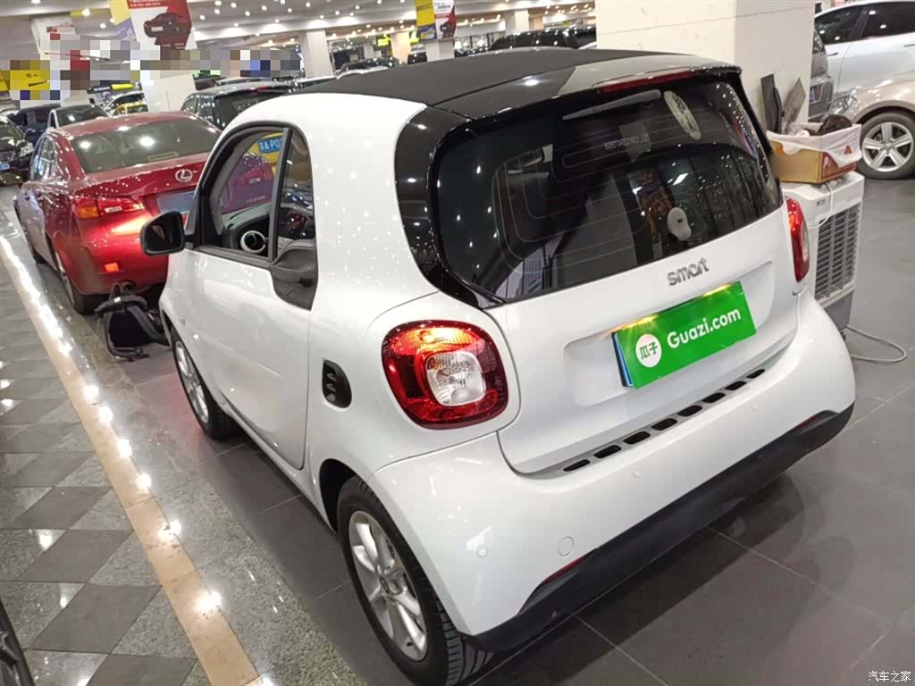 Smart Fortwo, 2018 все фото