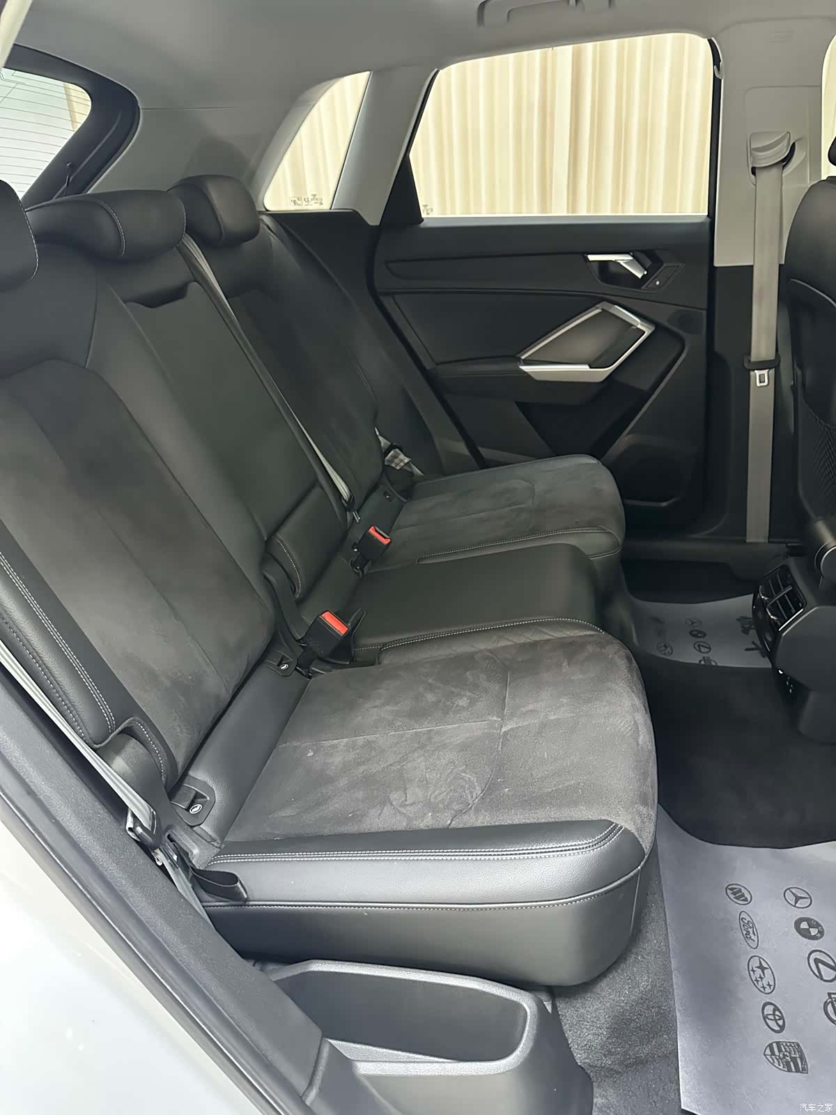 Audi Q3, 2022 12