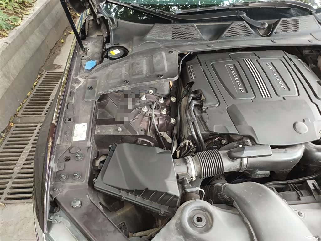 Jaguar XJ, 2016 21
