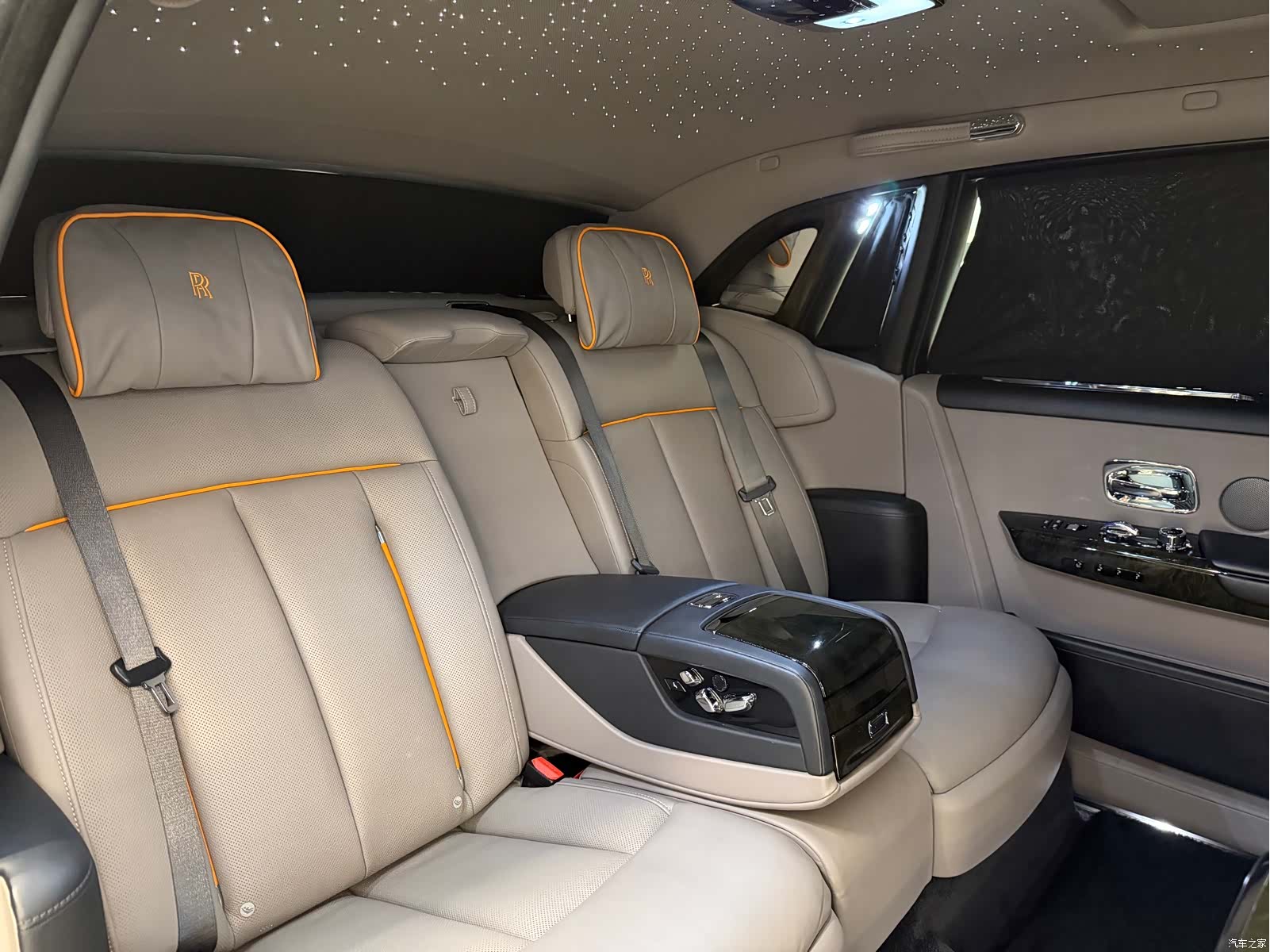 Rolls-Royce Phantom, 2019 7
