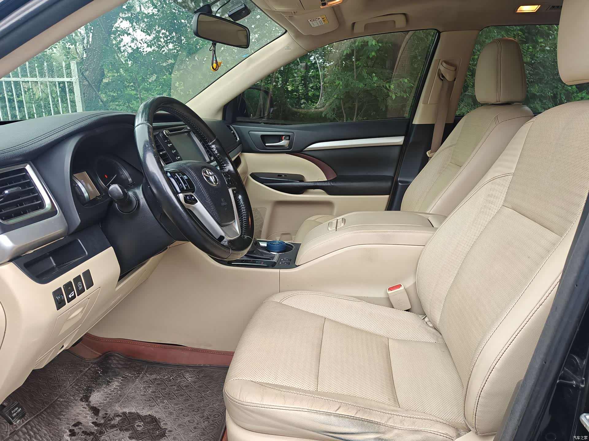 Toyota Highlander, 2015 все фото