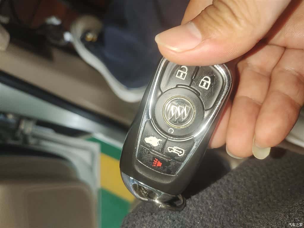 Buick GL8, 2018 9