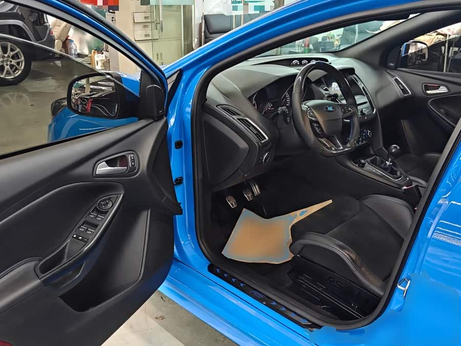 Ford Focus 2019, фото 15