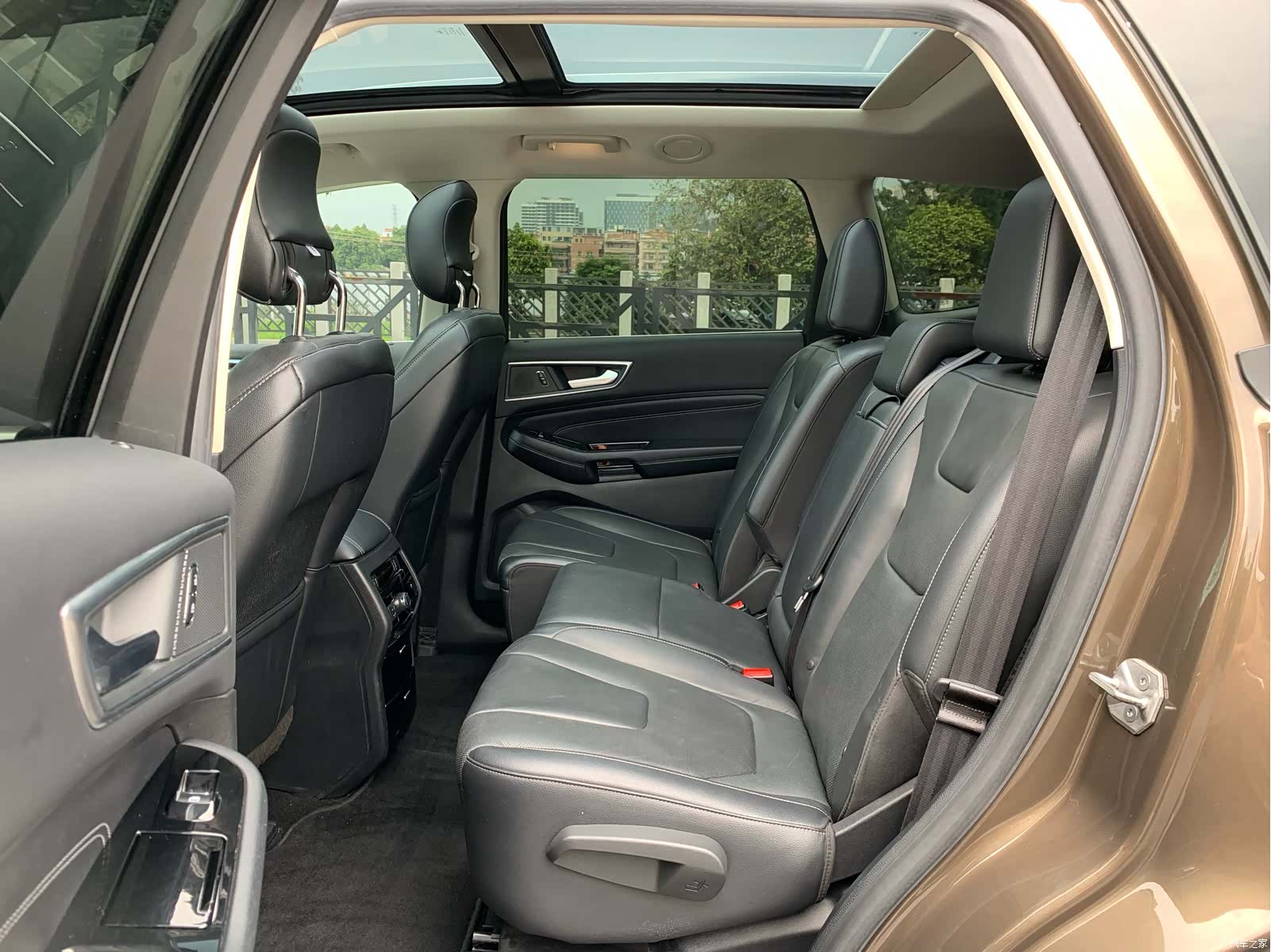 Ford Edge, 2017 9
