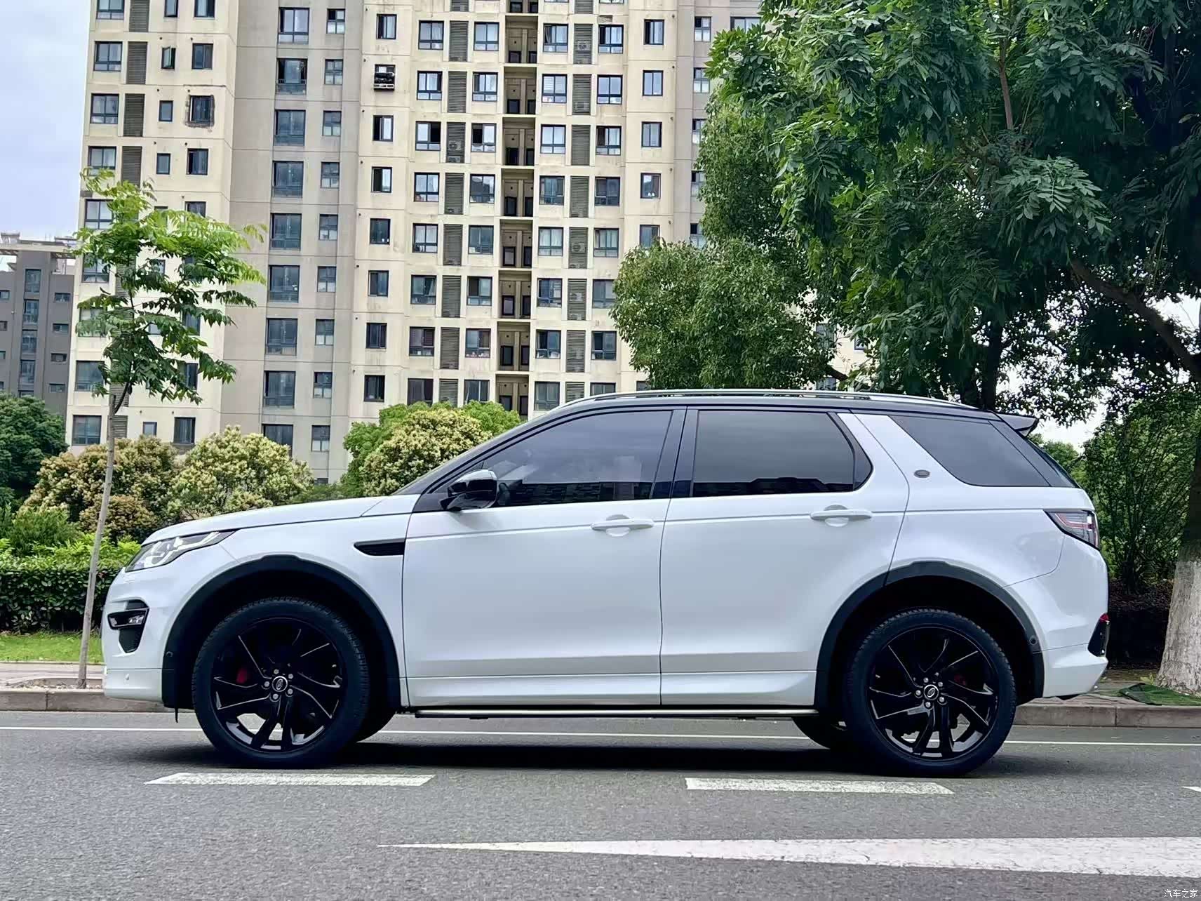 Land Rover Discovery, 2019 3