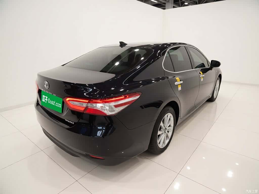 Toyota Camry, 2024 все фото