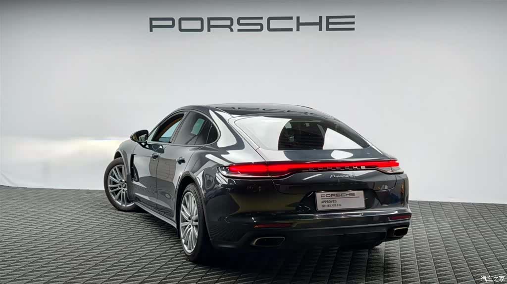 Porsche Panamera, 2022 6