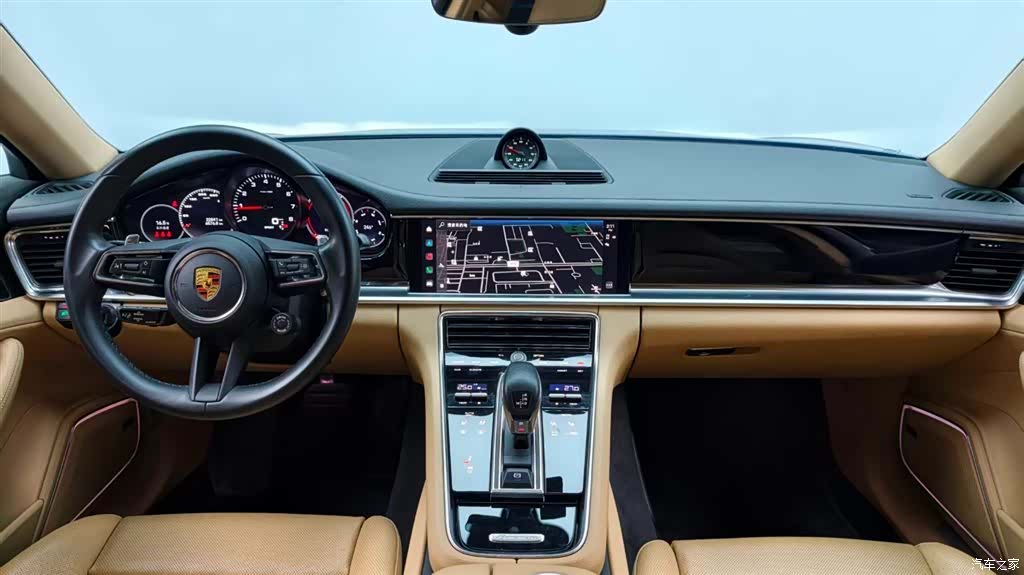 Porsche Panamera, 2022 10