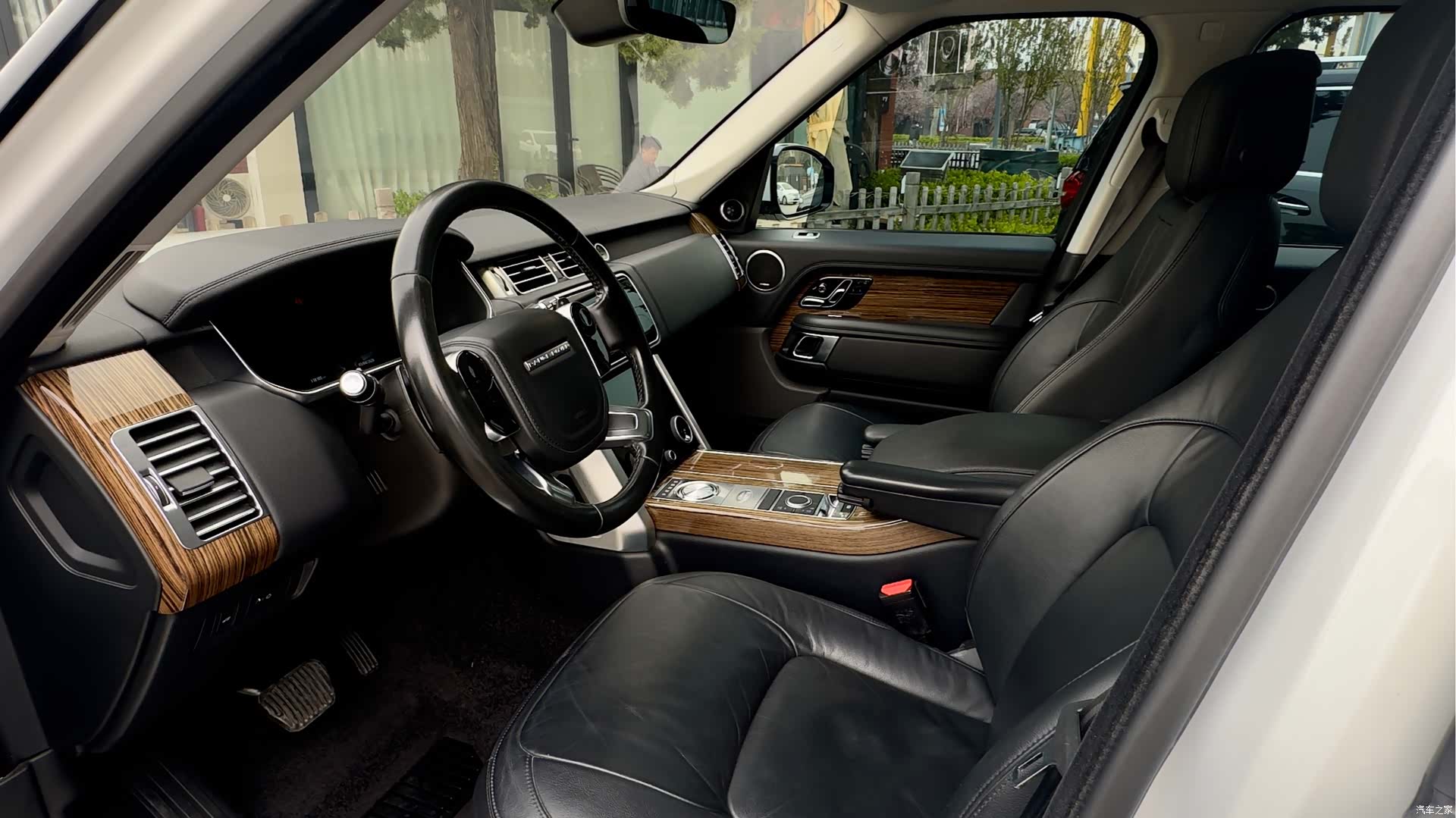 Land Rover Range Rover, 2019 13