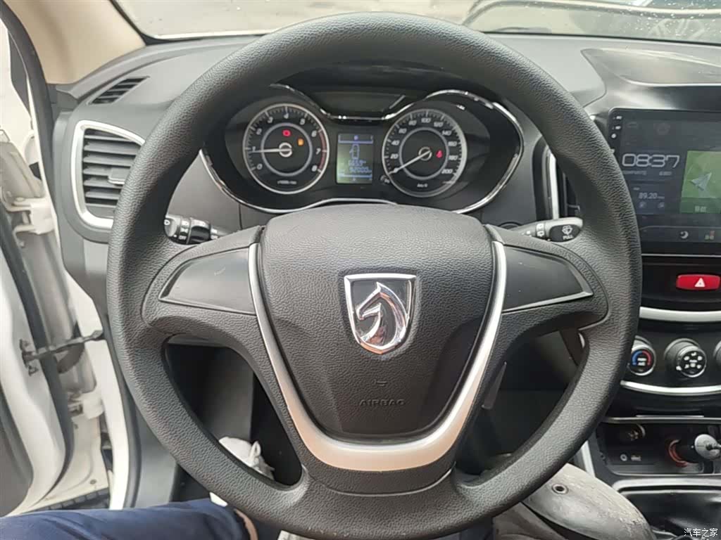 Wuling 560, 2017 7