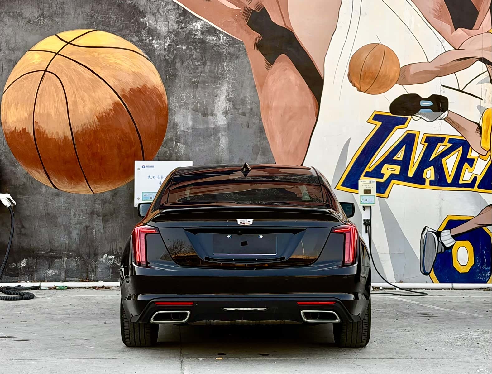 Cadillac CT5, 2022 все фото
