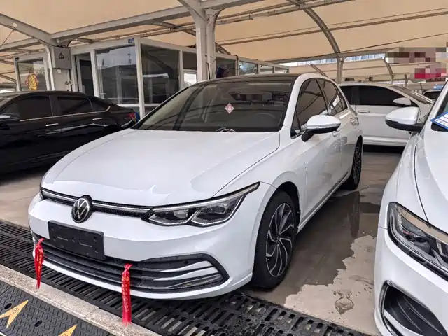 Volkswagen Golf 2021 — купить из Китая под заказ