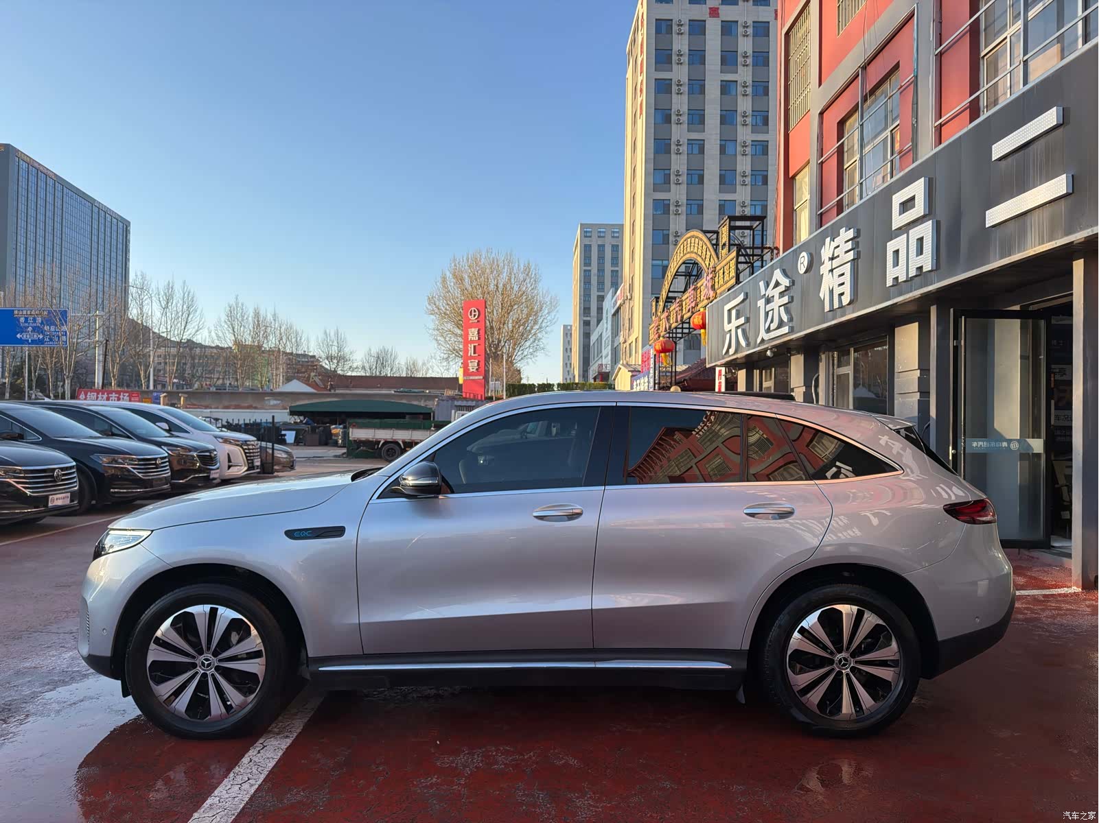 Mercedes-Benz EQC, 2022 3