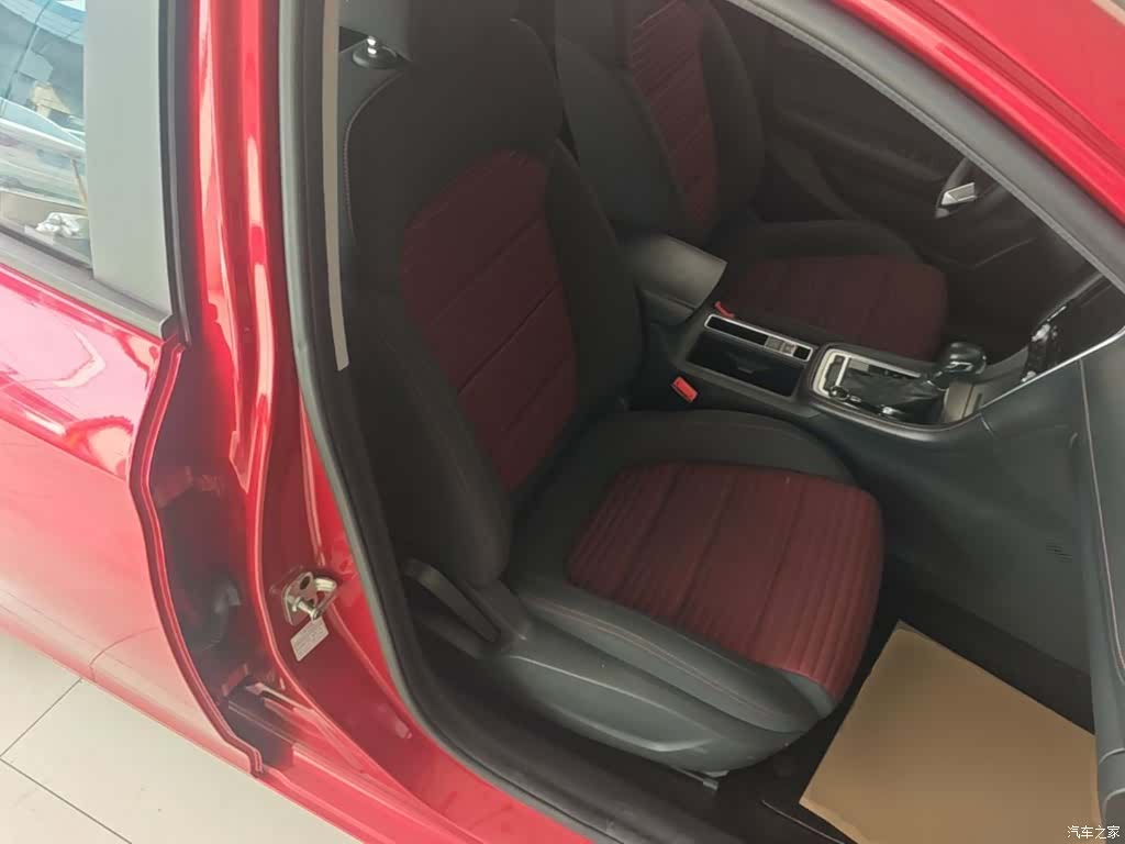 MG MG6, 2017 25