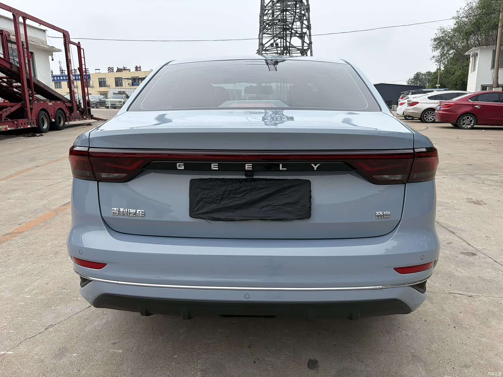 Geely Emgrand, 2023 8