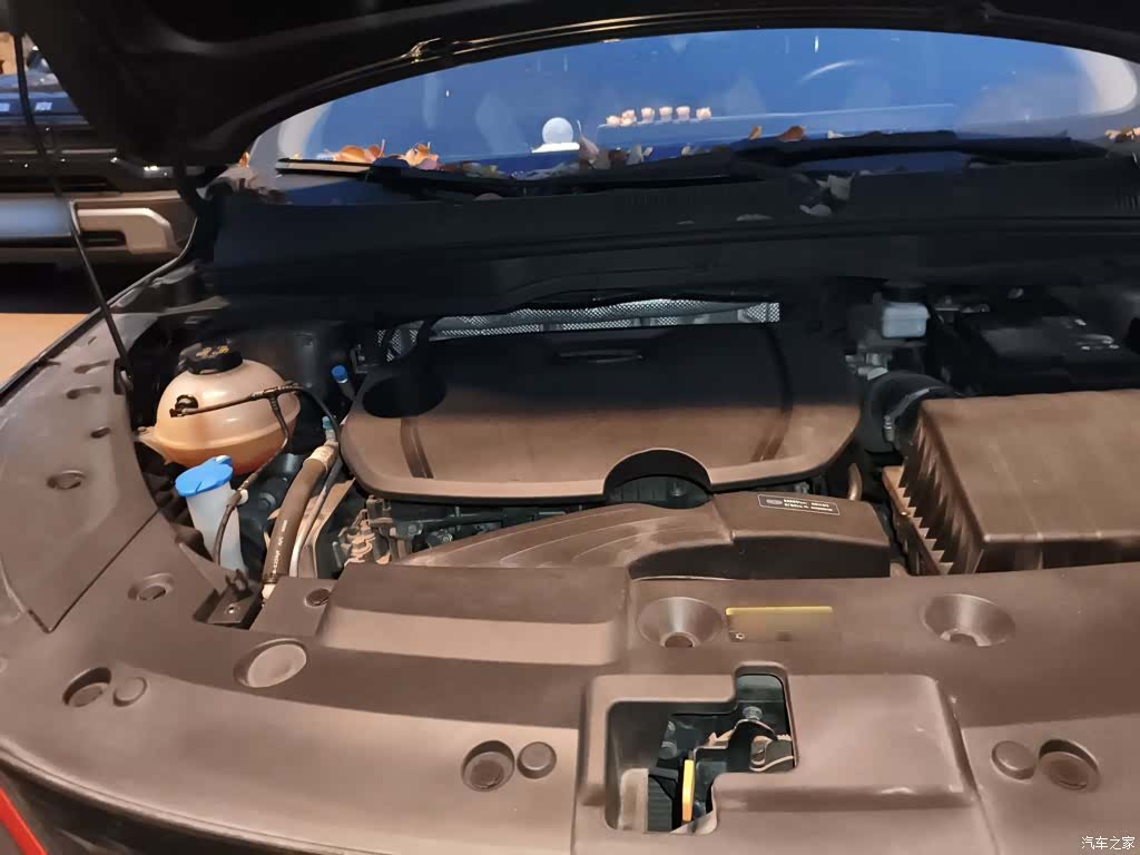 Geely Coolray, 2023 20