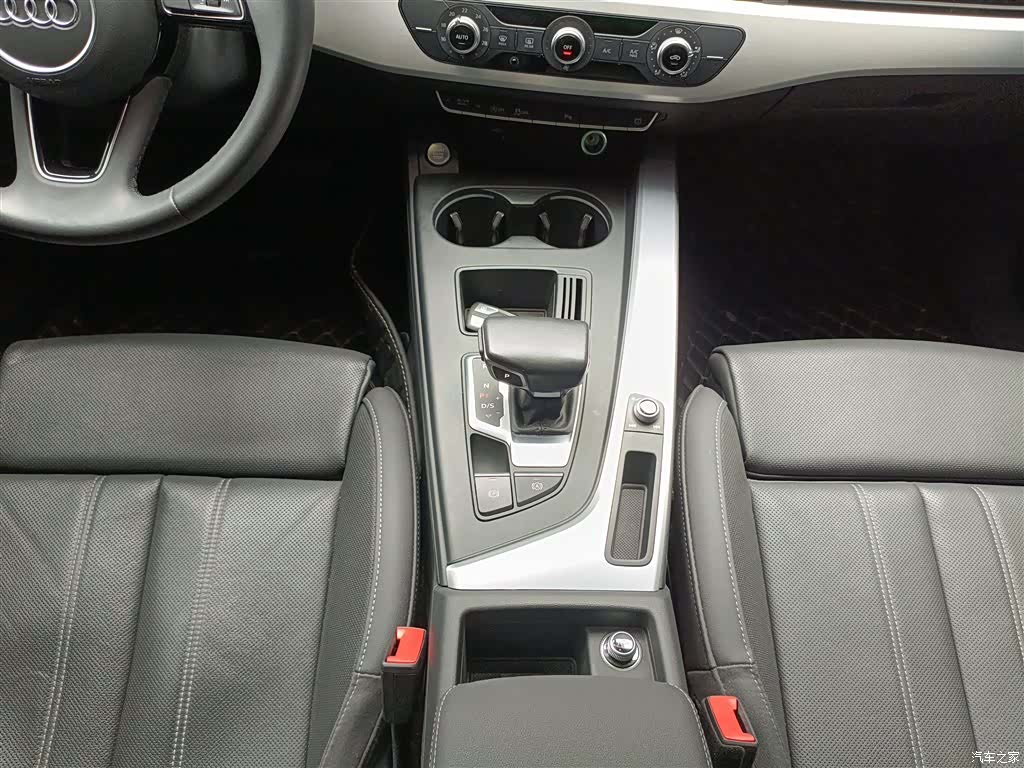 Audi A4L, 2024 14