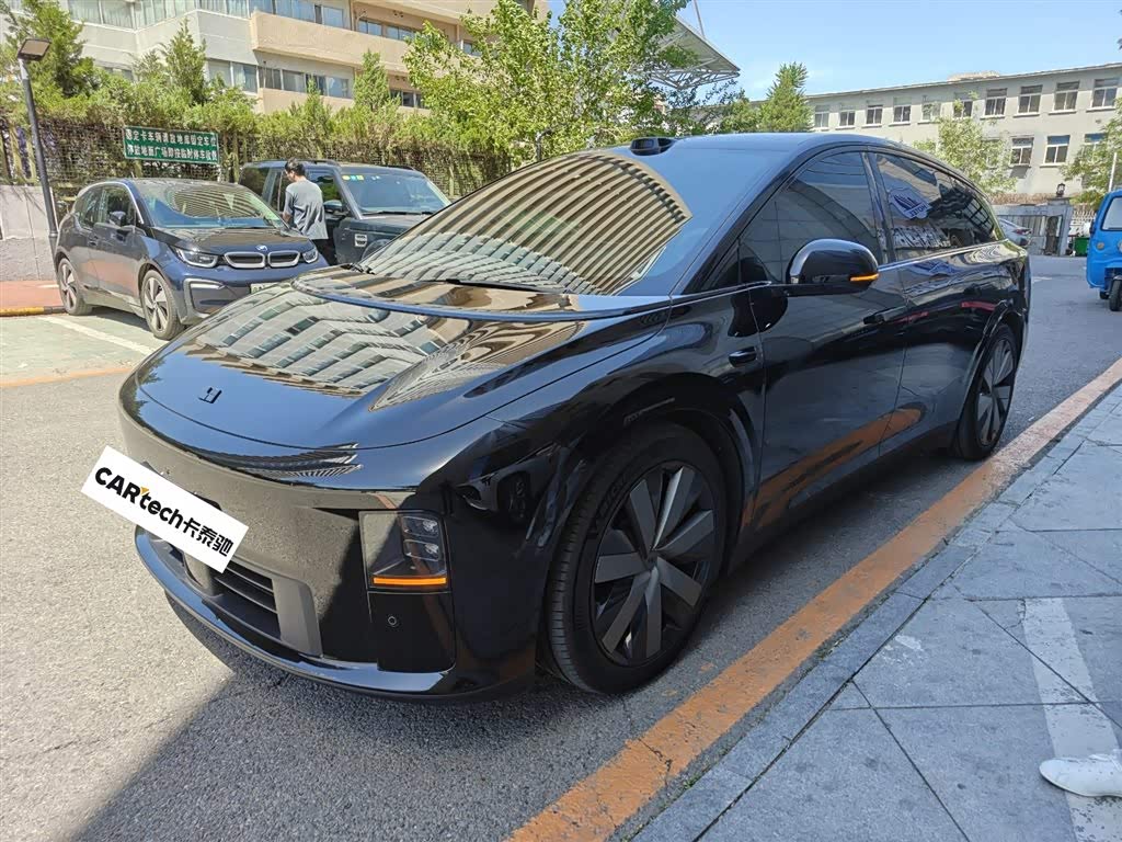 Li Auto i6