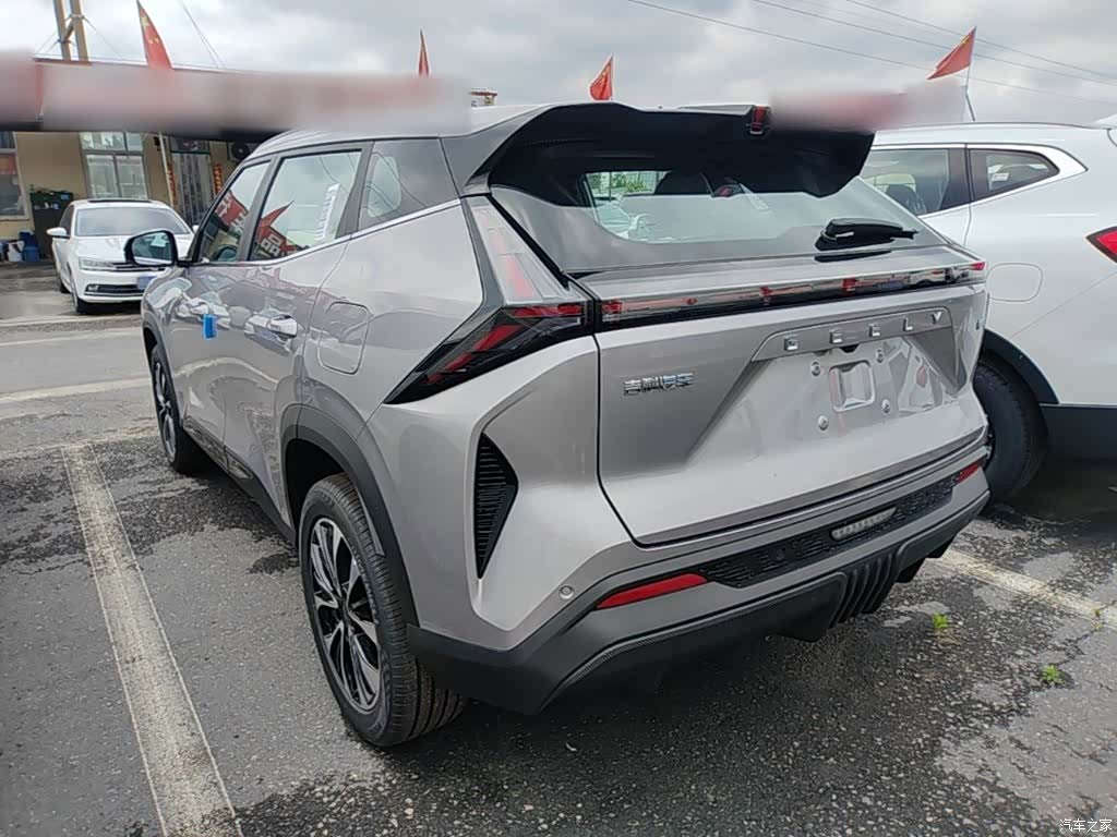 Geely Boyue, 2026 все фото