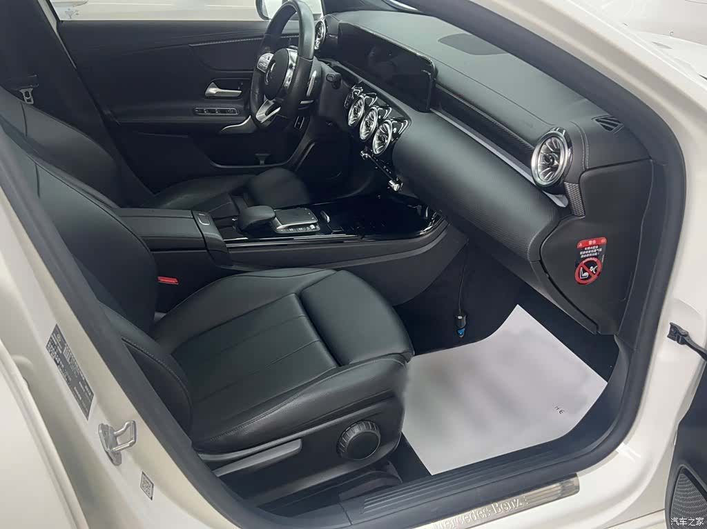 Mercedes-Benz A-Class, 2022 все фото