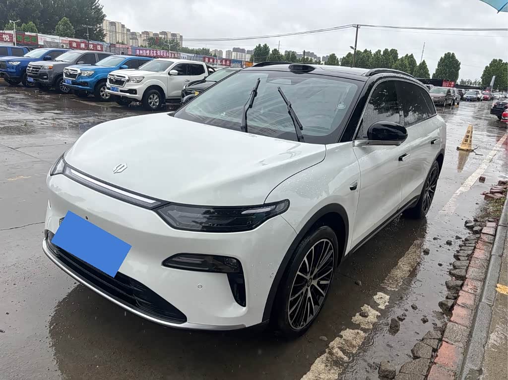 Leapmotor C11