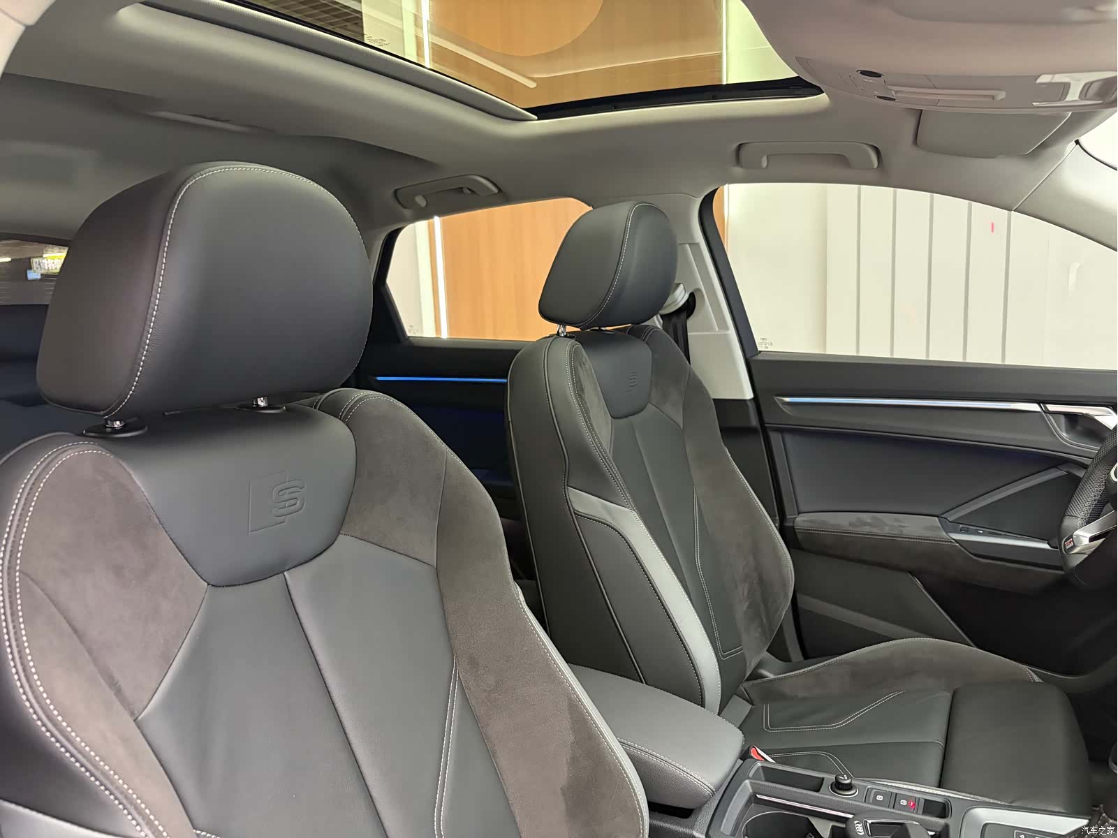 Audi Q3, 2022 14