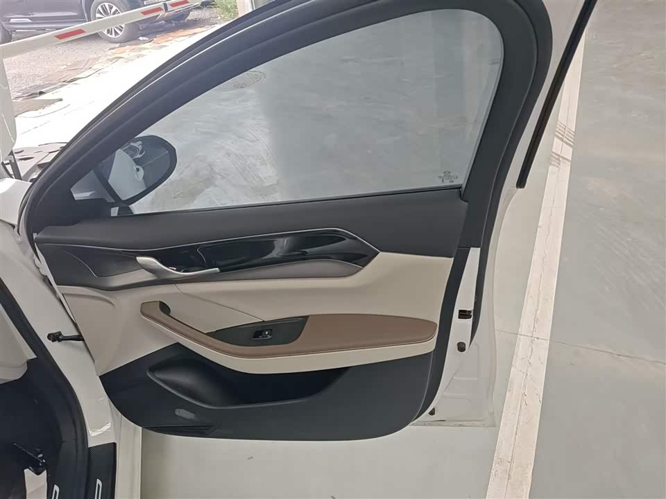 BYD Qin Yuan BYD Qin Yuan