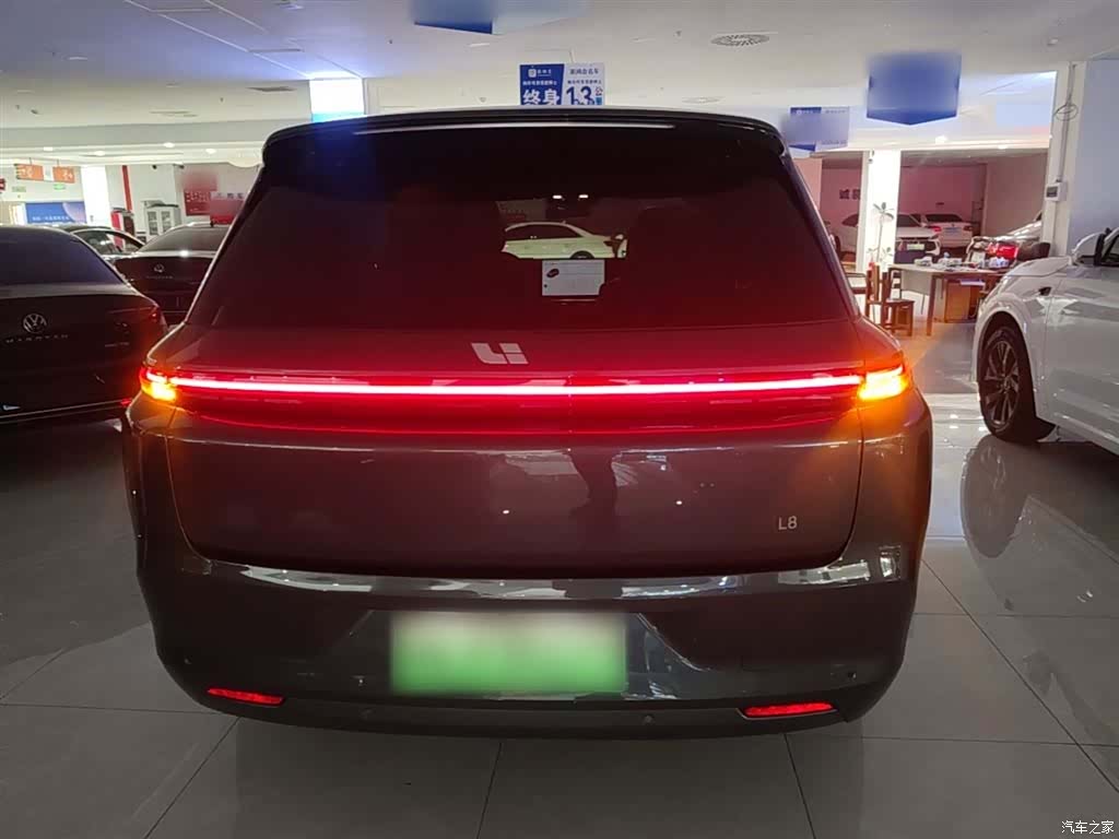 Li Auto L8, 2023 6