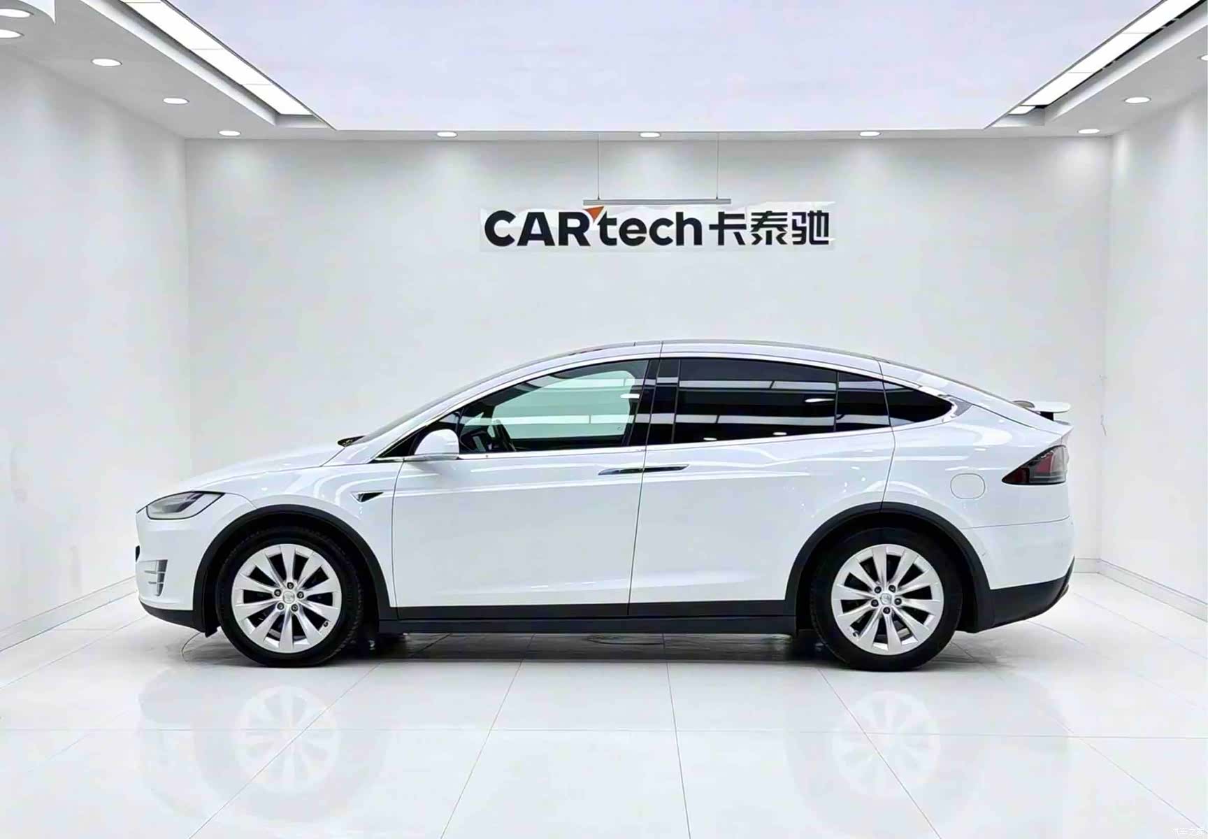 Tesla Model X, 2021 6