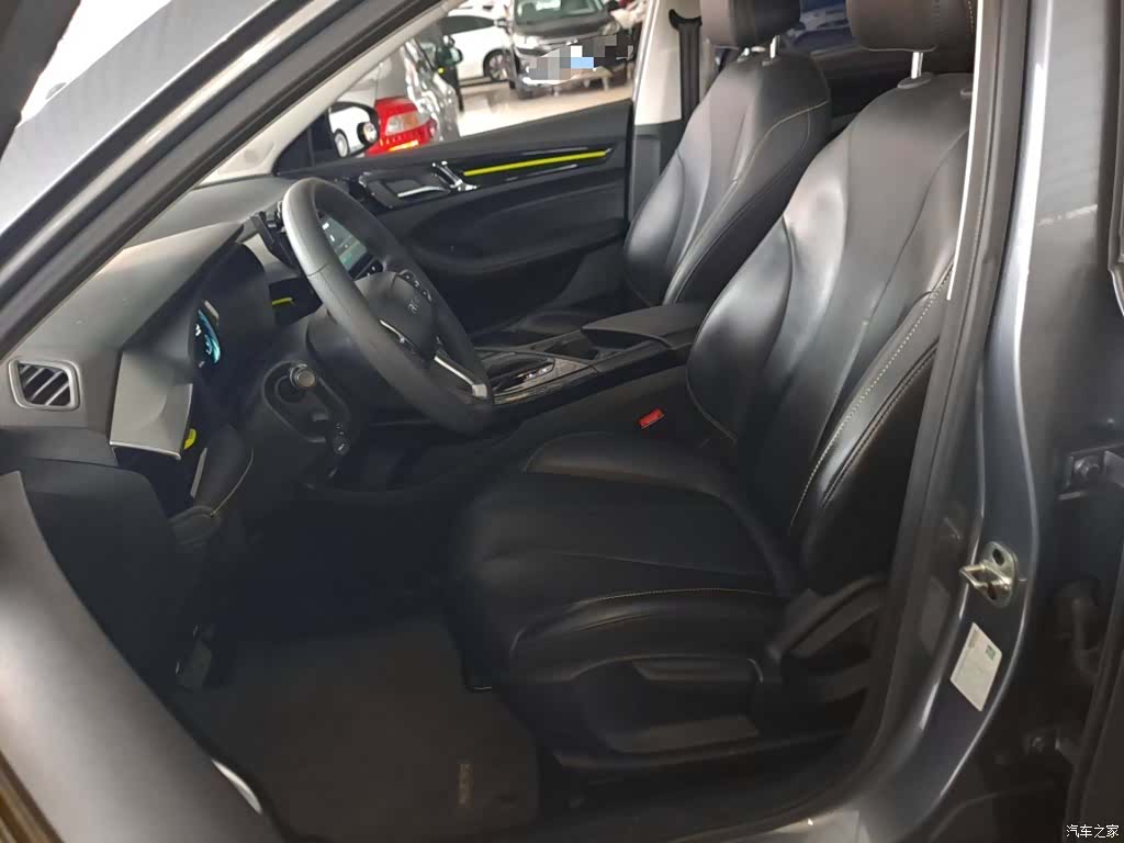 Roewe i5, 2021 7