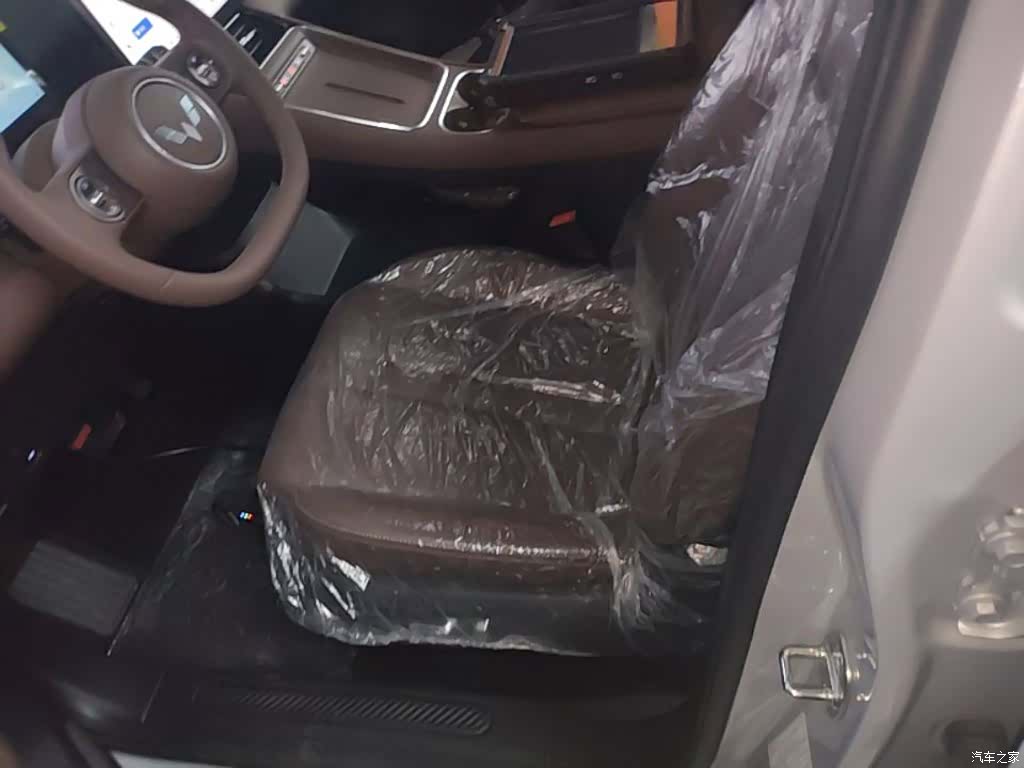 Wuling Starlight, 2026 15
