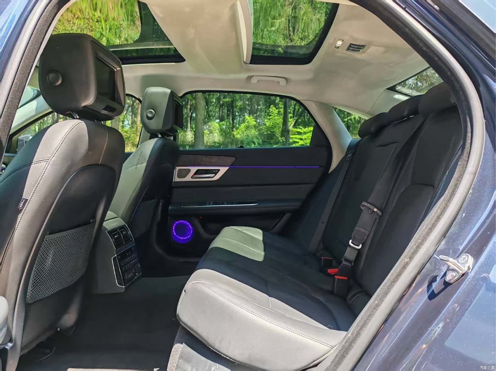 Land Rover XFL, 2018 7