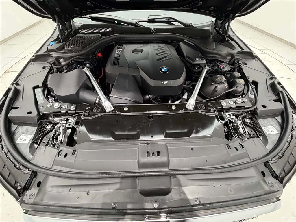 BMW 5 Series, 2025 18