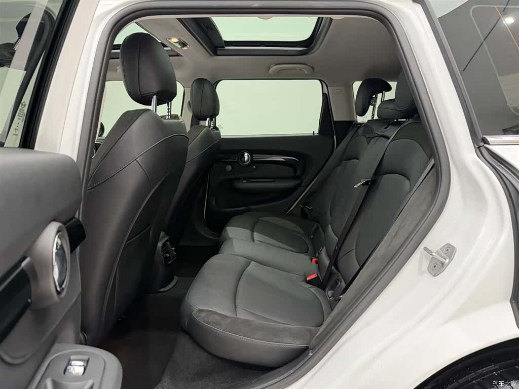Mini Clubman, 2023 17