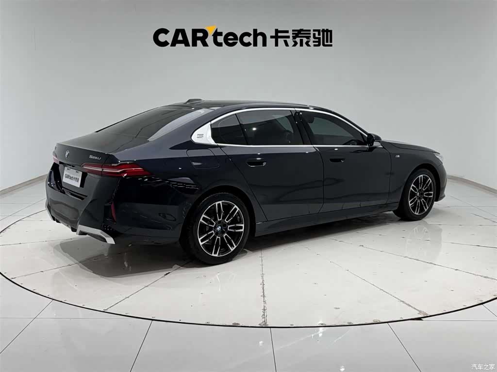 BMW 5 Series, 2025 11