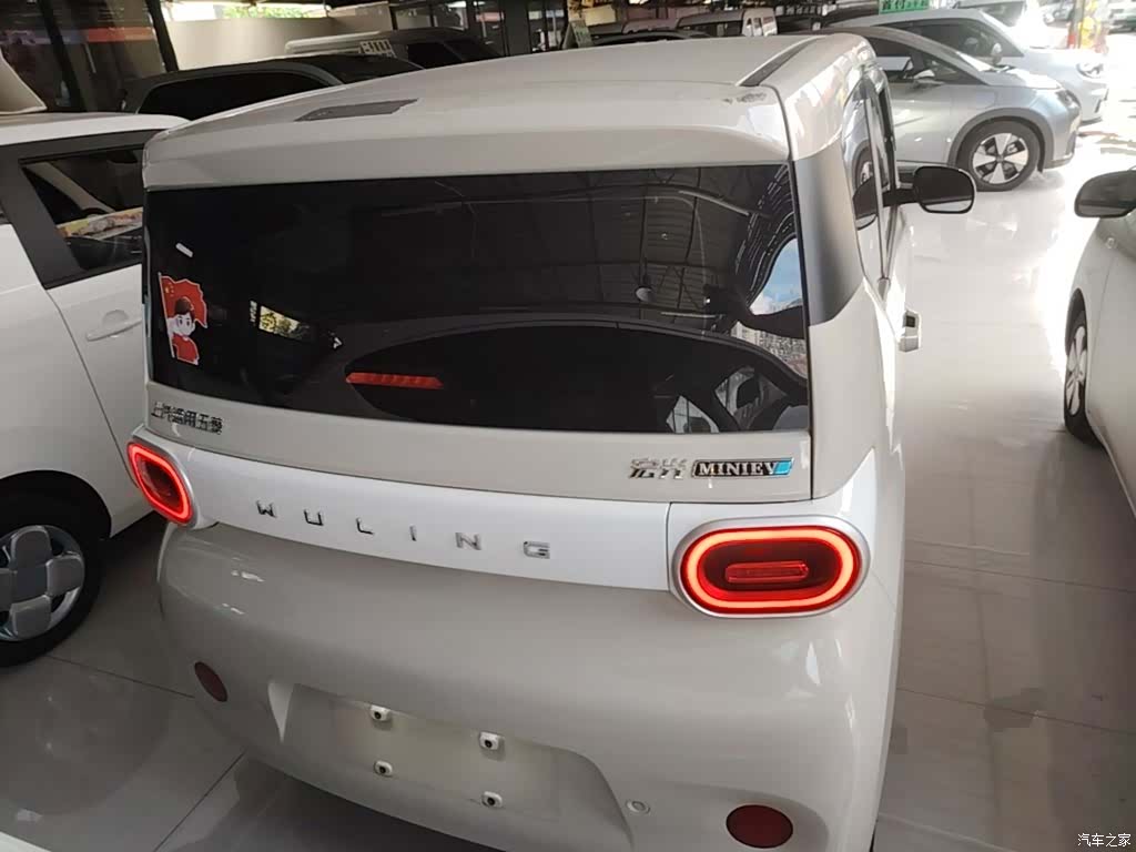 Wuling MINIEV, 2025 6
