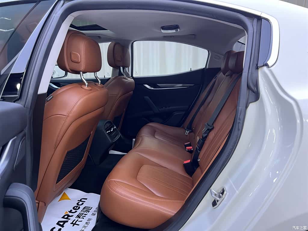 Maserati Ghibli, 2016 7