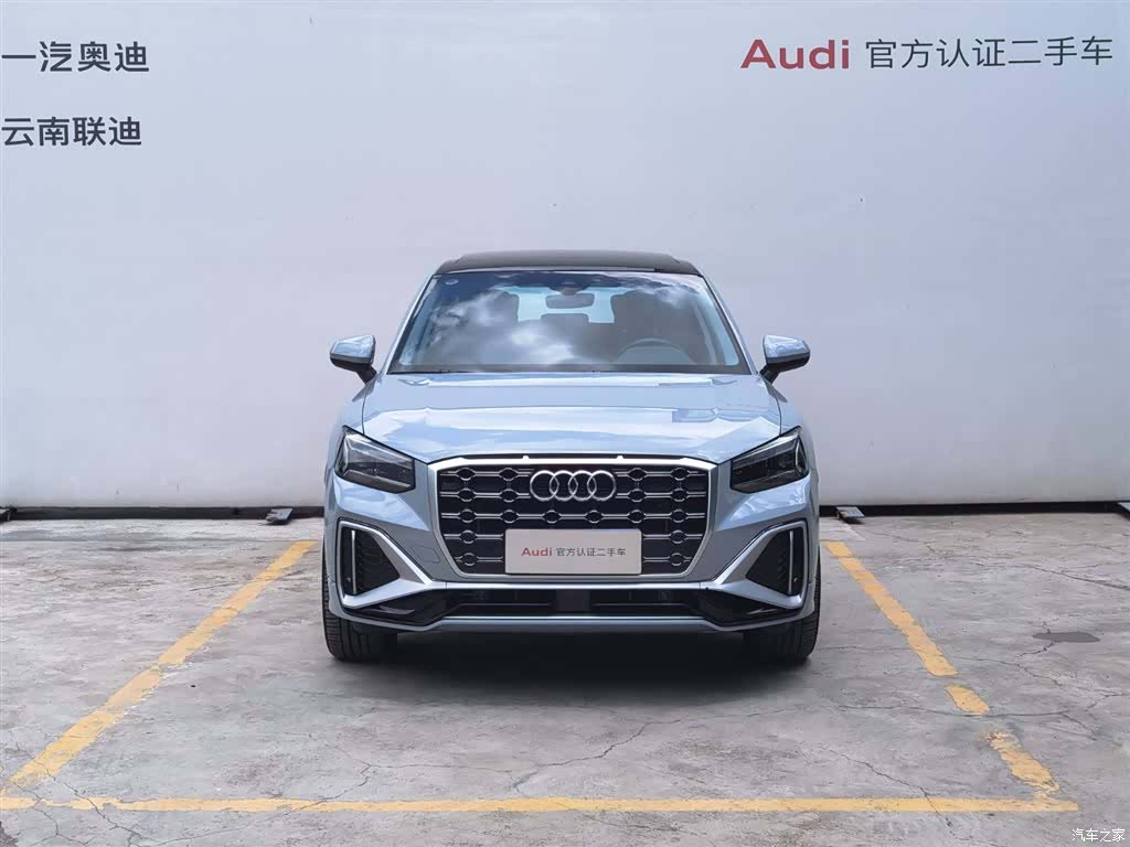 Audi Q2L, 2024 3