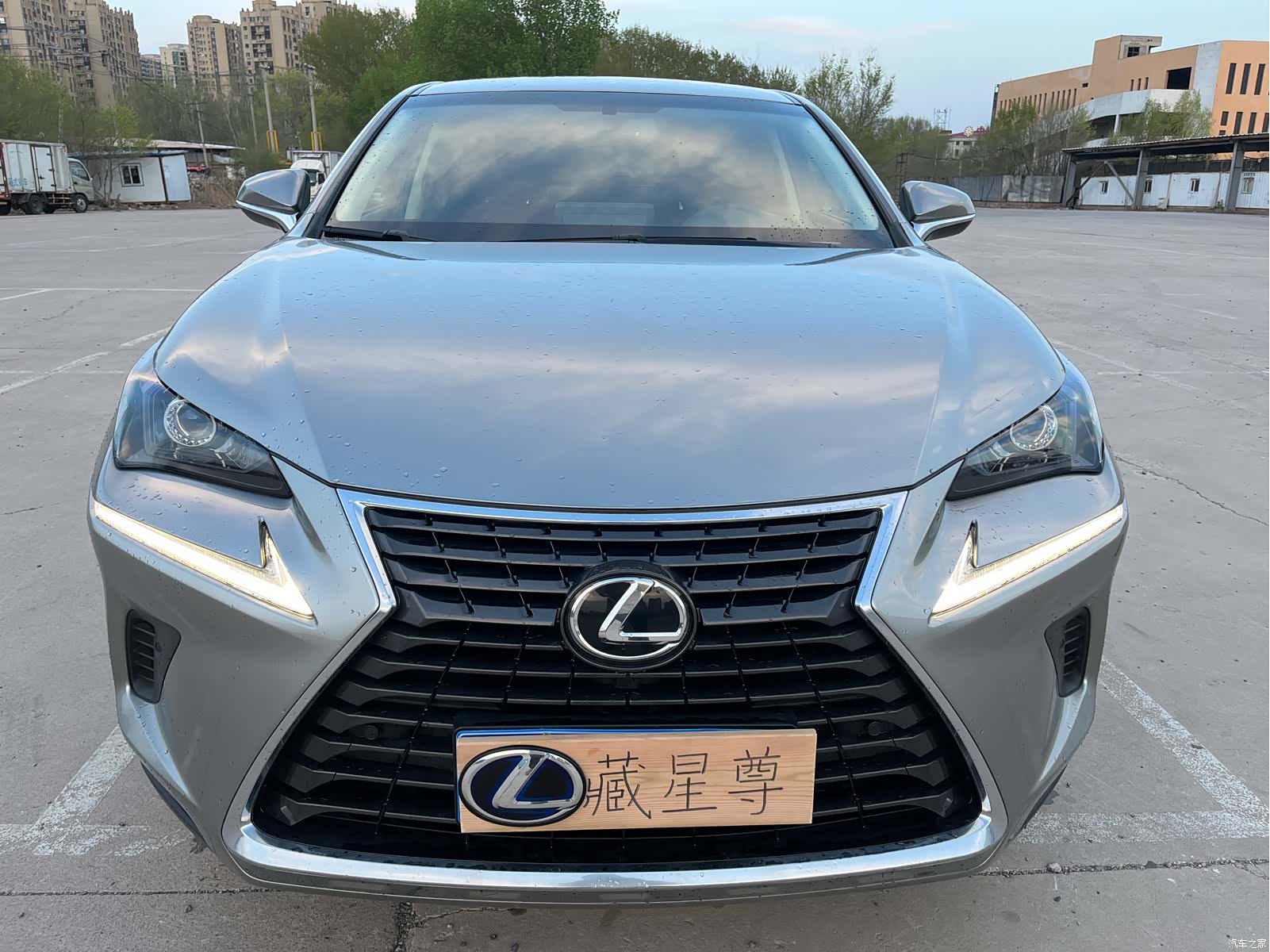 Lexus NX, 2018 1