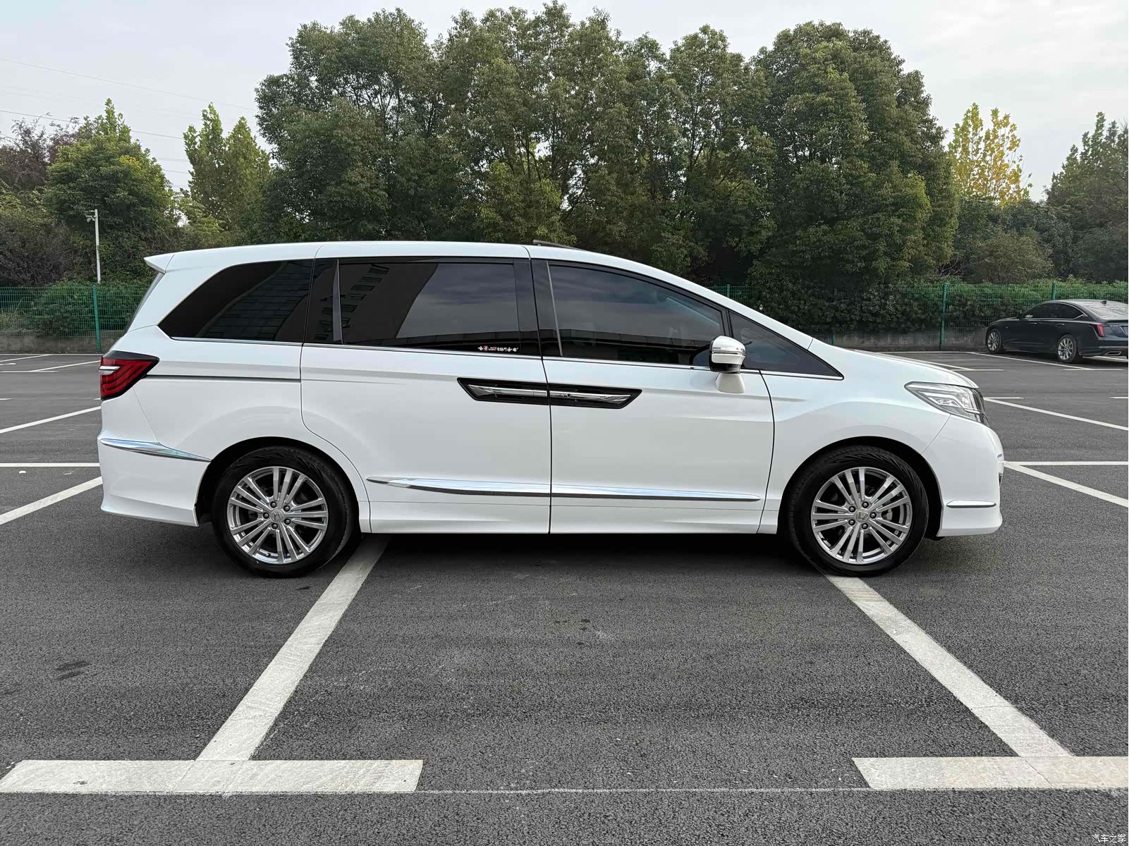 Honda Elysion, 2017 4