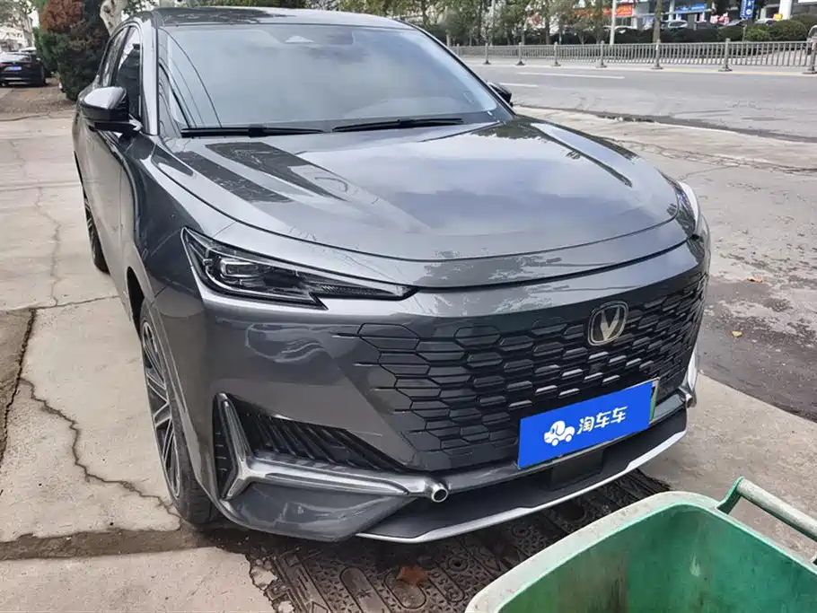 Changan UNI-K Smart iDD