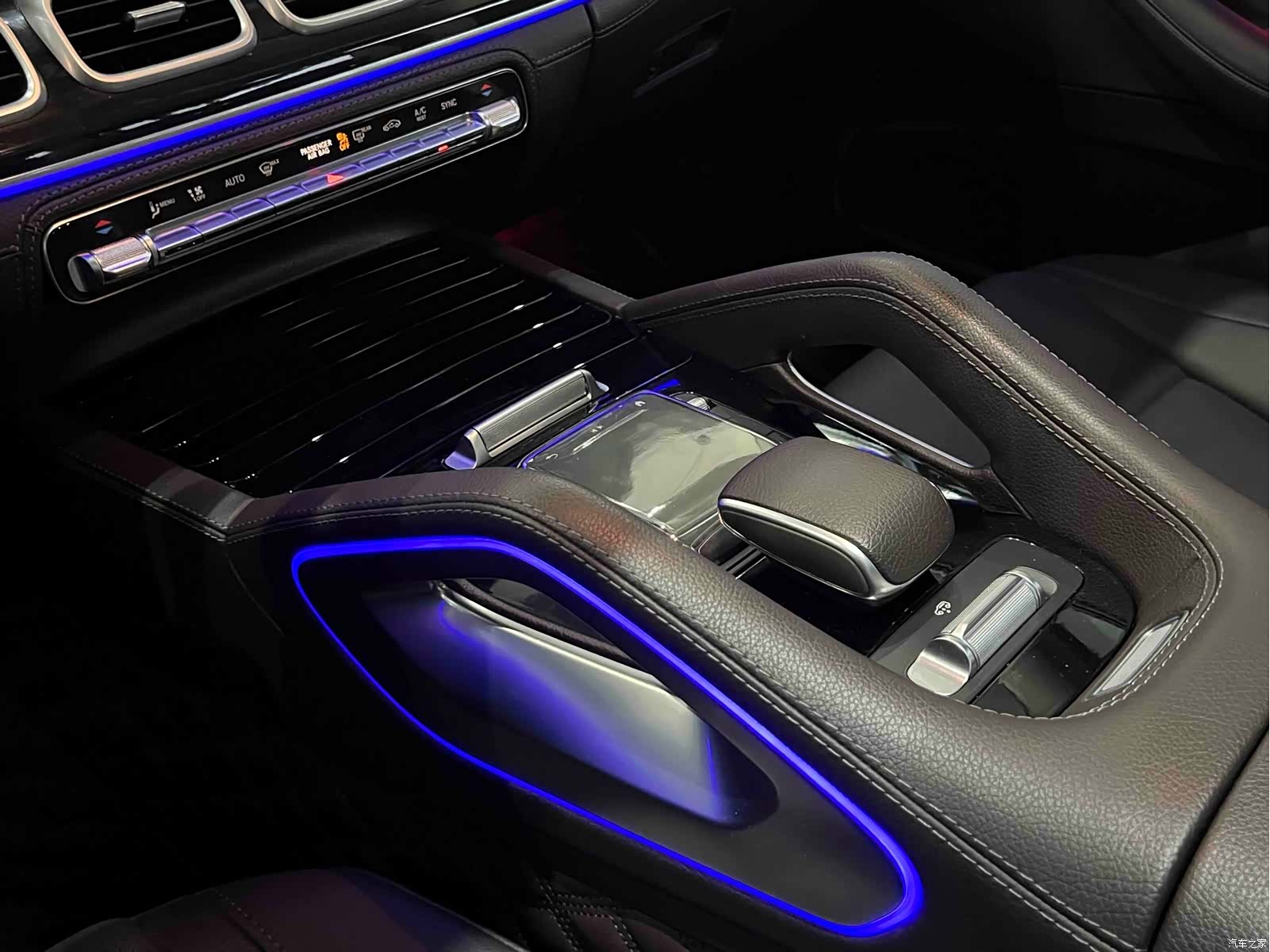 Mercedes-Benz GLS, 2023 19