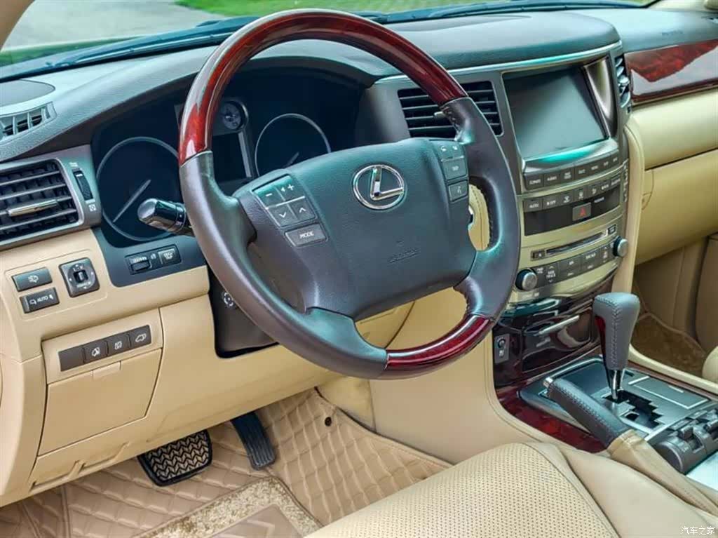 Lexus LX, 2008 10