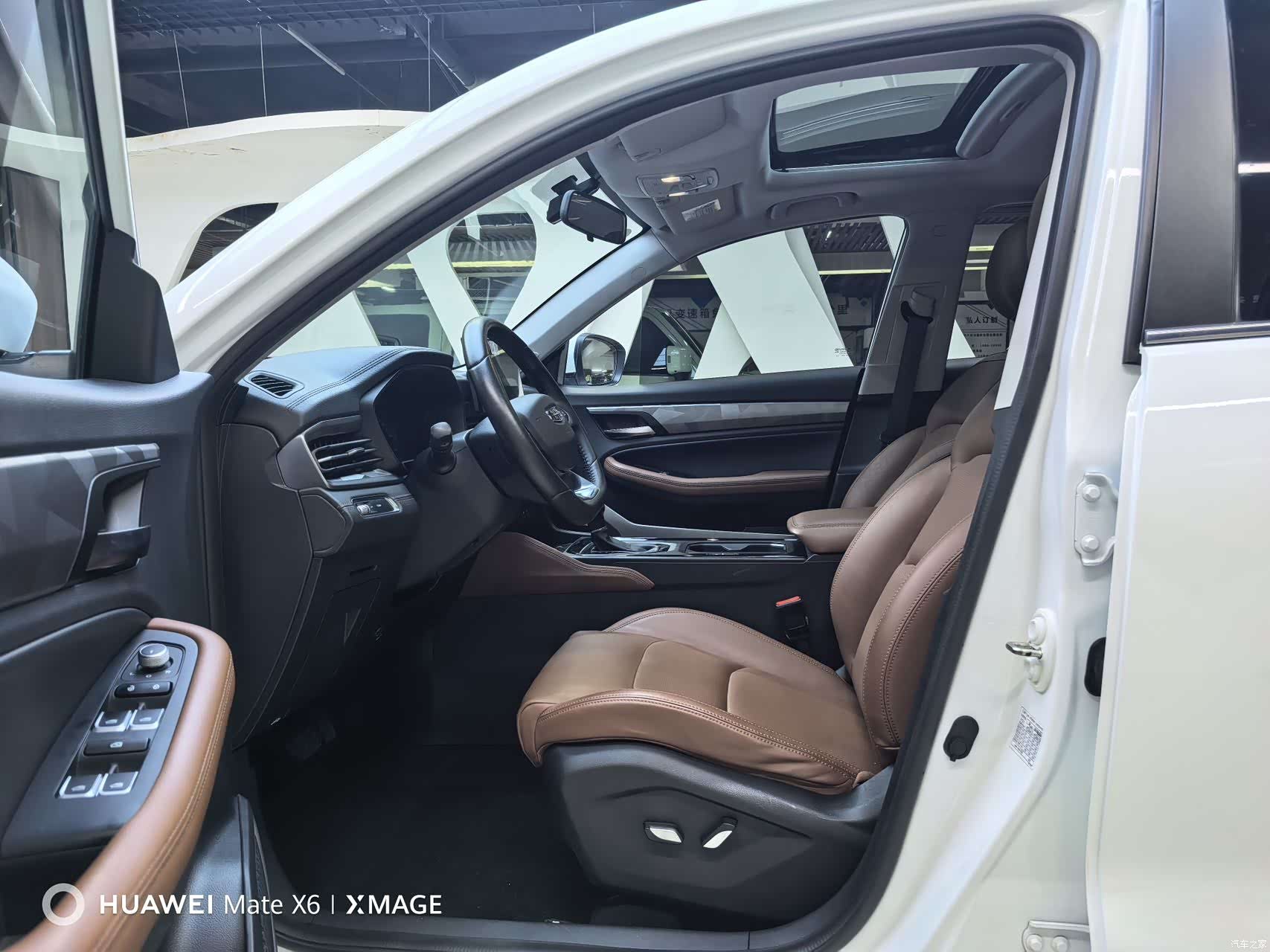 Geely X6, 2022 11