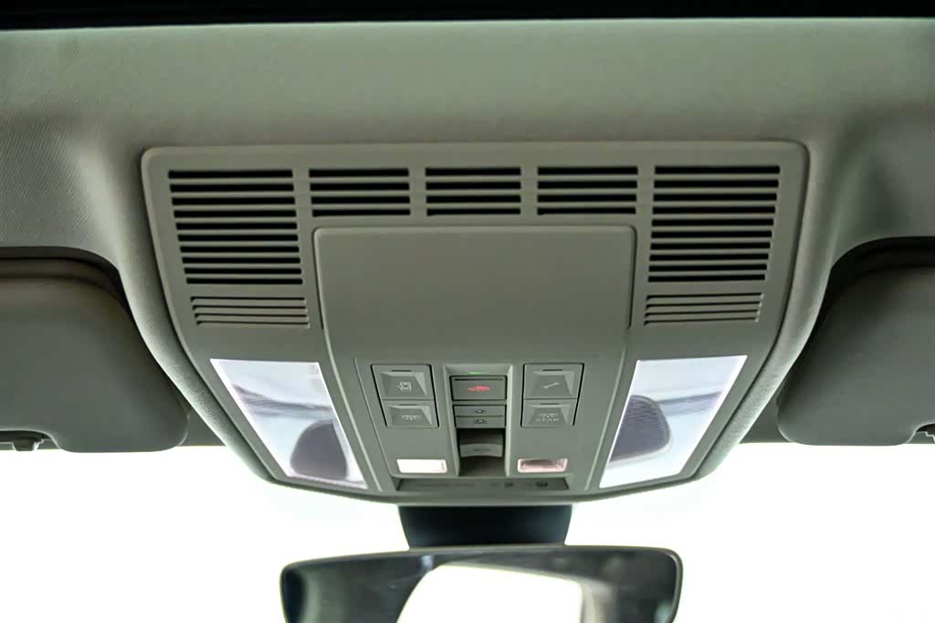 Volkswagen Touareg, 2025 35