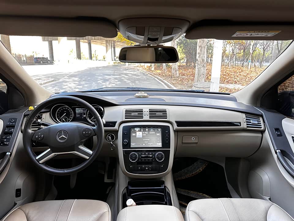 Mercedes-Benz R-class