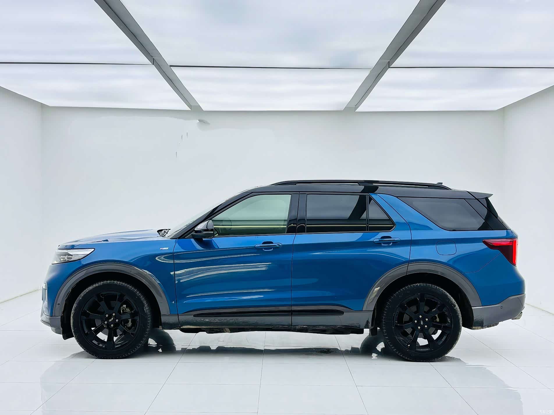Ford Explorer, 2020 4