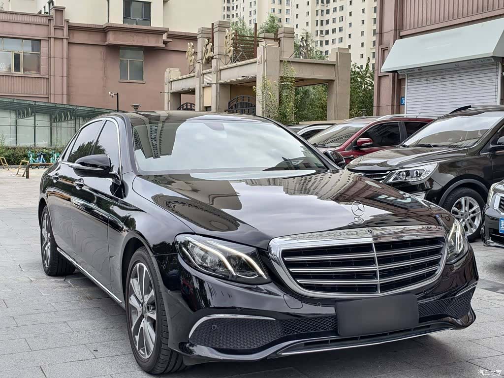 Mercedes-Benz E-Class, 2018 24