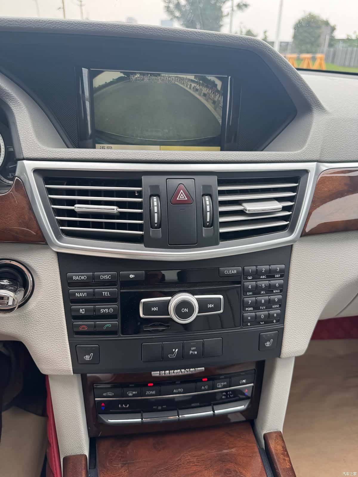 Mercedes-Benz E-Class, 2012 16